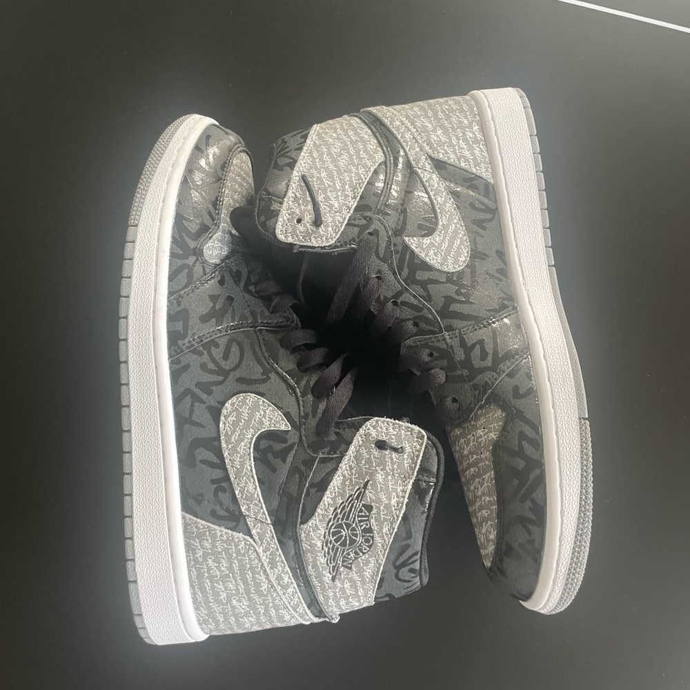 Jordan 1 high black and white rebellionare